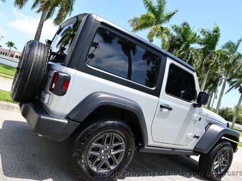 Used 2024 Jeep Wrangler Sport AWD/4WD image 3