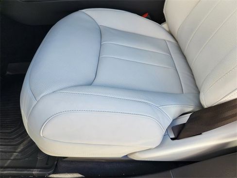 New 2026 Land Rover Range Rover Sport SE image 17