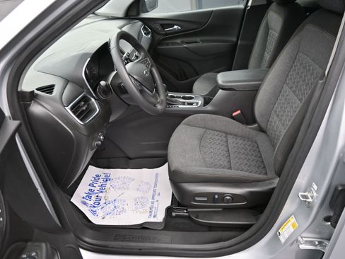 Certified 2022 Chevrolet Equinox LT FWD image 10