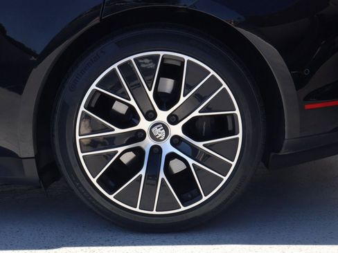 Certified 2024 Porsche Taycan image 27