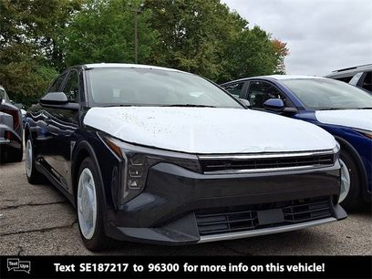 New 2025 Kia K4 EX