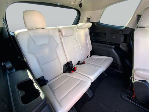 Used 2022 Kia Telluride EX w/ EX Premium Package FWD image 17