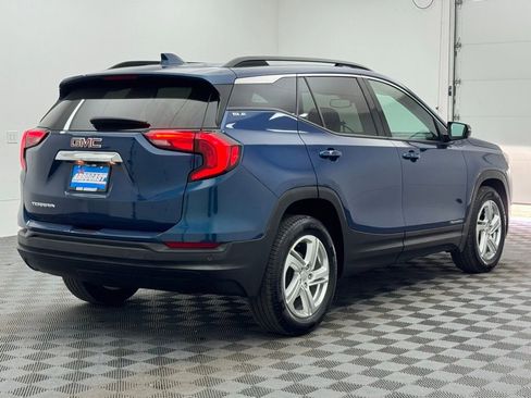 Used 2020 GMC Terrain SLE w/ Driver Convenience Package FWD image 7