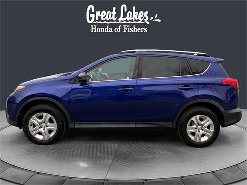 Used 2014 Toyota RAV4 LE image 2