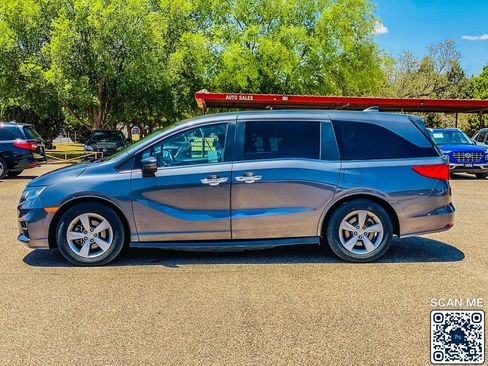 Used 2018 Honda Odyssey EX image 5