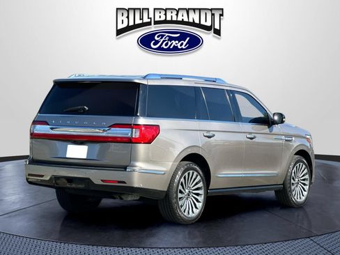 Used 2018 Lincoln Navigator Reserve w/ Technology Package AWD/4WD image 3