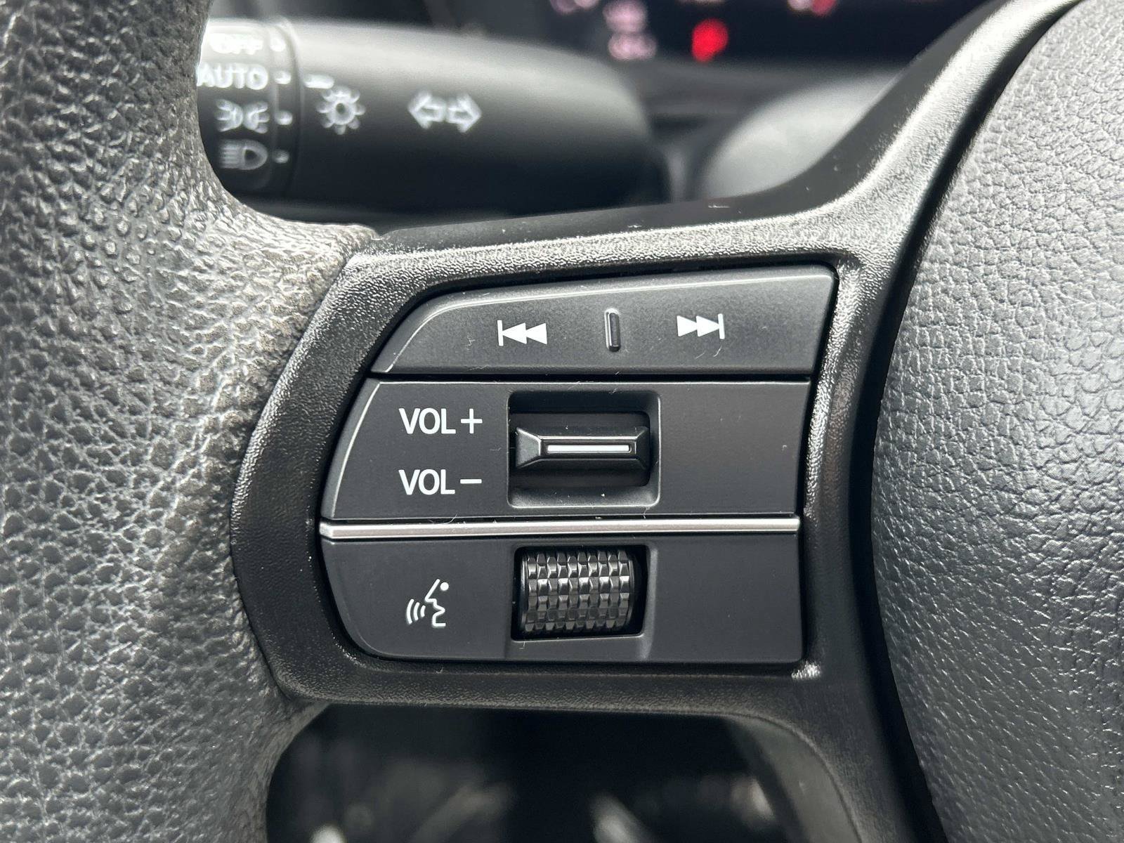 Used 2023 Honda Accord EX image 18