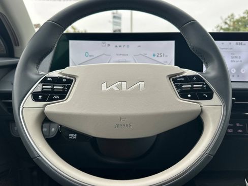 Used 2024 Kia EV6 Wind w/ Wind Technology Package RWD image 27