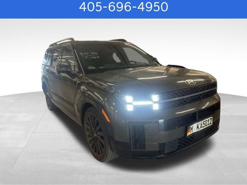 Used 2025 Hyundai Santa Fe Calligraphy AWD/4WD image 2