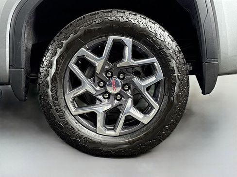 New 2026 GMC Sierra 1500 SLT w/ SLT Premium Package image 33