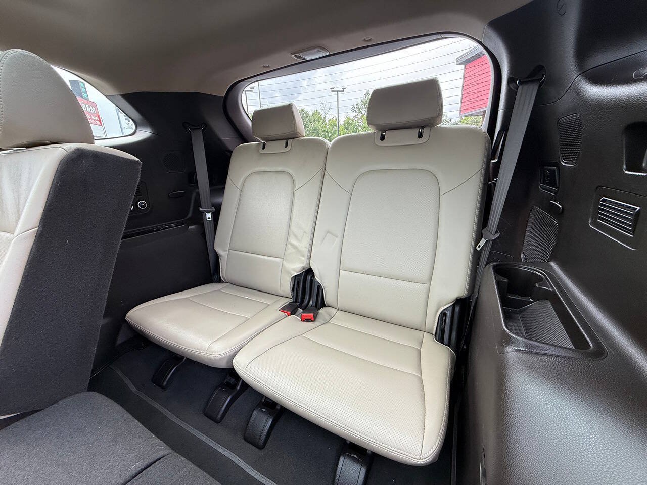 Used 2017 Hyundai Santa Fe FWD image 20