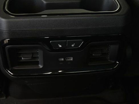 Certified 2024 GMC Sierra 2500 AT4 image 11