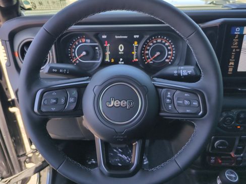New 2026 Jeep Gladiator Mojave AWD/4WD image 9
