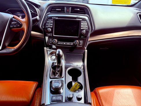 Used 2019 Nissan Maxima Platinum w/ Reserve Package image 31