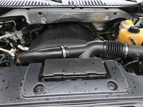 Used 2016 Ford Expedition EL Limited w/ Equipment Group 301A RWD image 31