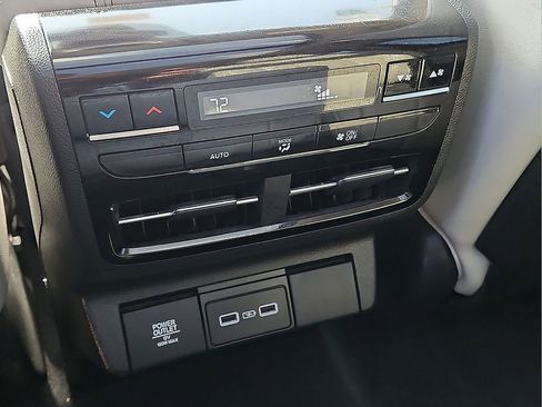 Certified 2024 Acura MDX FWD w/ Technology Package image 13