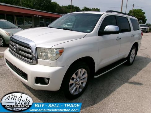 Used 2014 Toyota Sequoia Platinum RWD image 1