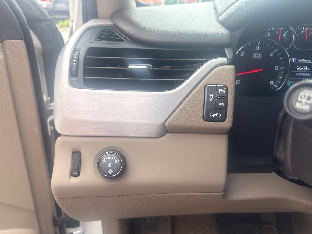 Used 2020 GMC Yukon SLT w/ Premium Edition RWD image 13