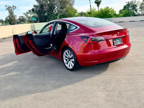 Used 2020 Tesla Model 3 Standard Range Plus RWD image 47