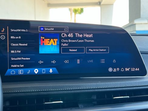 Certified 2025 Cadillac XT4 Premium Luxury FWD image 18