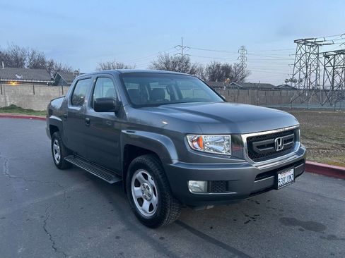 Used 2010 Honda Ridgeline RT image 7