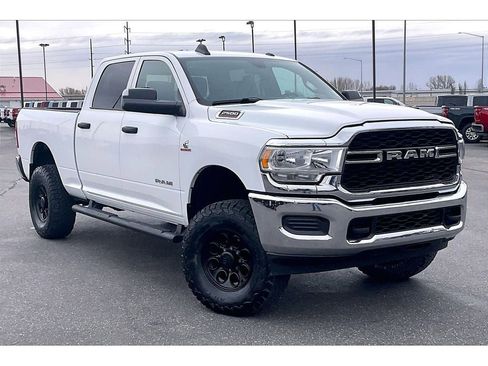 Used 2021 RAM 2500 Tradesman AWD/4WD image 2