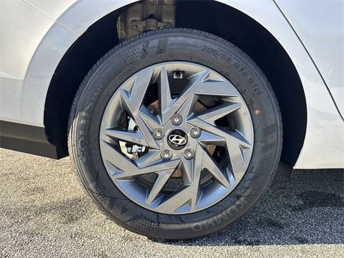 New 2026 Hyundai Elantra Blue image 17