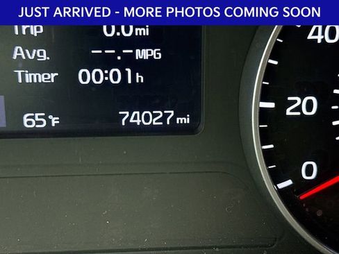 Used 2023 Kia Seltos S AWD/4WD image 12