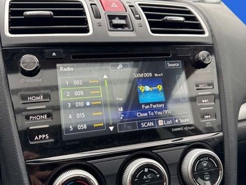 Used 2018 Subaru Forester 2.5i Premium w/ All-Weather Package image 11