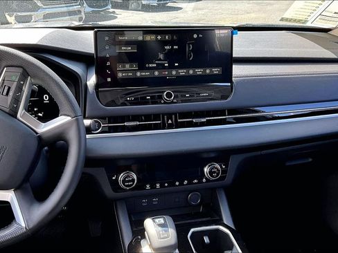 New 2026 Mitsubishi Outlander SE FWD image 6