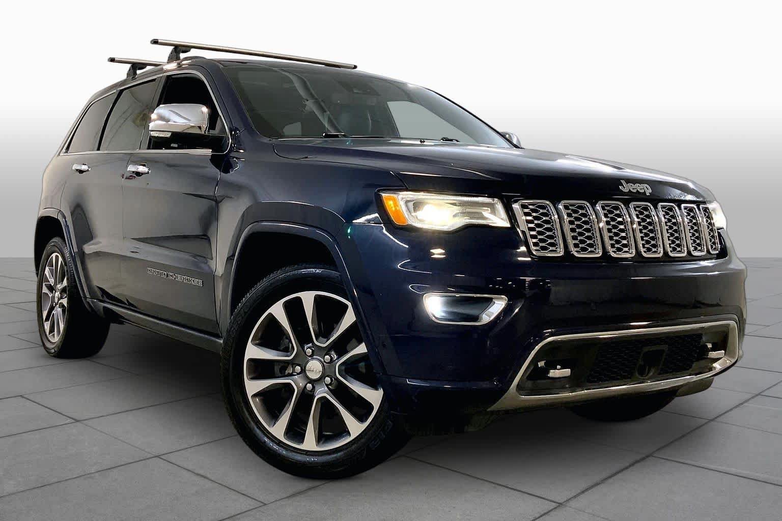 Used 2018 Jeep Grand Cherokee Overland AWD/4WD image 2