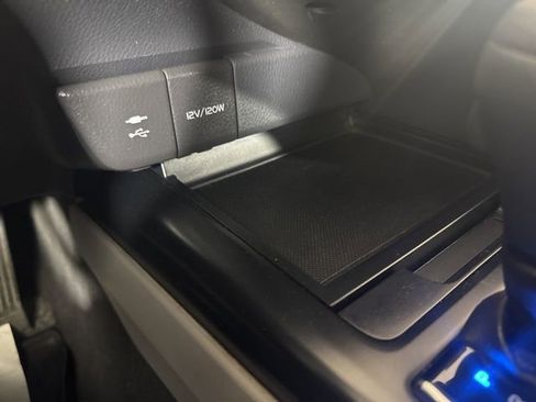 Used 2019 Toyota Camry LE image 15