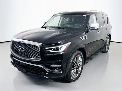 Used 2019 INFINITI QX80 Luxe w/ Proactive Package image 4
