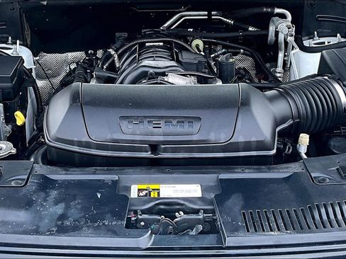 Used 2015 Dodge Durango R/T w/ Blacktop Package image 30