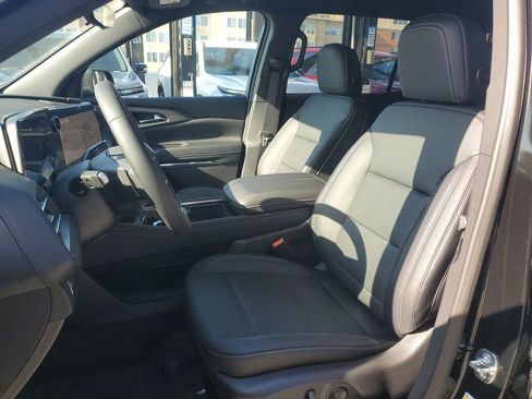 New 2026 Chevrolet Traverse LT w/ Midnight/Sport Edition image 18