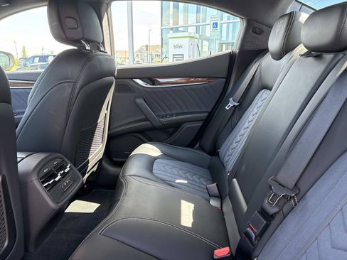 Used 2020 Maserati Ghibli S GranLusso AWD/4WD image 16
