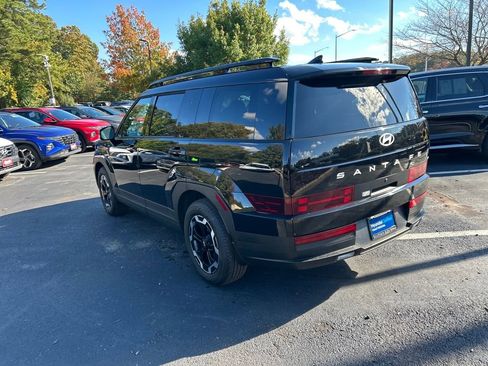 Used 2025 Hyundai Santa Fe SEL image 3