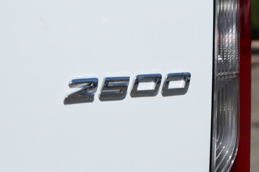 Used 2026 Mercedes-Benz Sprinter 2500 image 46