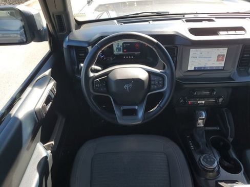 Used 2022 Ford Bronco Outer Banks image 16