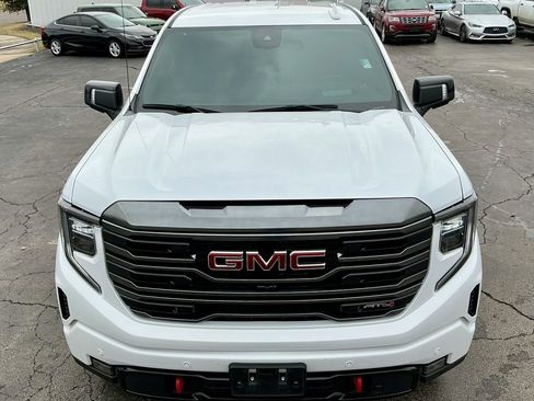 Used 2024 GMC Sierra 1500 AT4 w/ Technology Package image 11