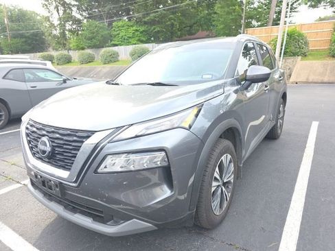 Used 2023 Nissan Rogue SV w/ SV Premium B Package FWD image 3