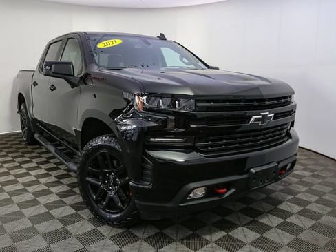 Used 2021 Chevrolet Silverado 1500 RST w/ Redline Edition AWD/4WD image 3
