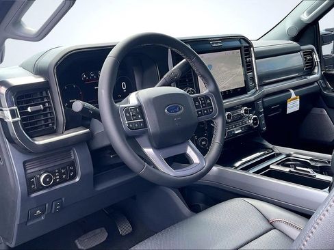 New 2026 Ford F250 Lariat w/ Black Appearance Package AWD/4WD image 7