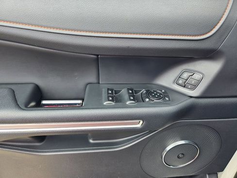 Used 2023 Ford Expedition Timberline image 12