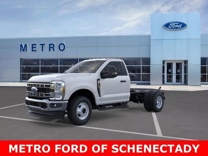 New 2025 Ford F350 XL w/ XL Chrome Package