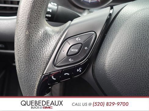Used 2021 Toyota C-HR LE FWD image 16