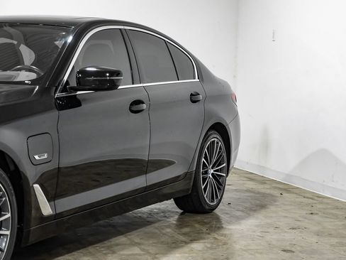 Used 2023 BMW 530e RWD image 7
