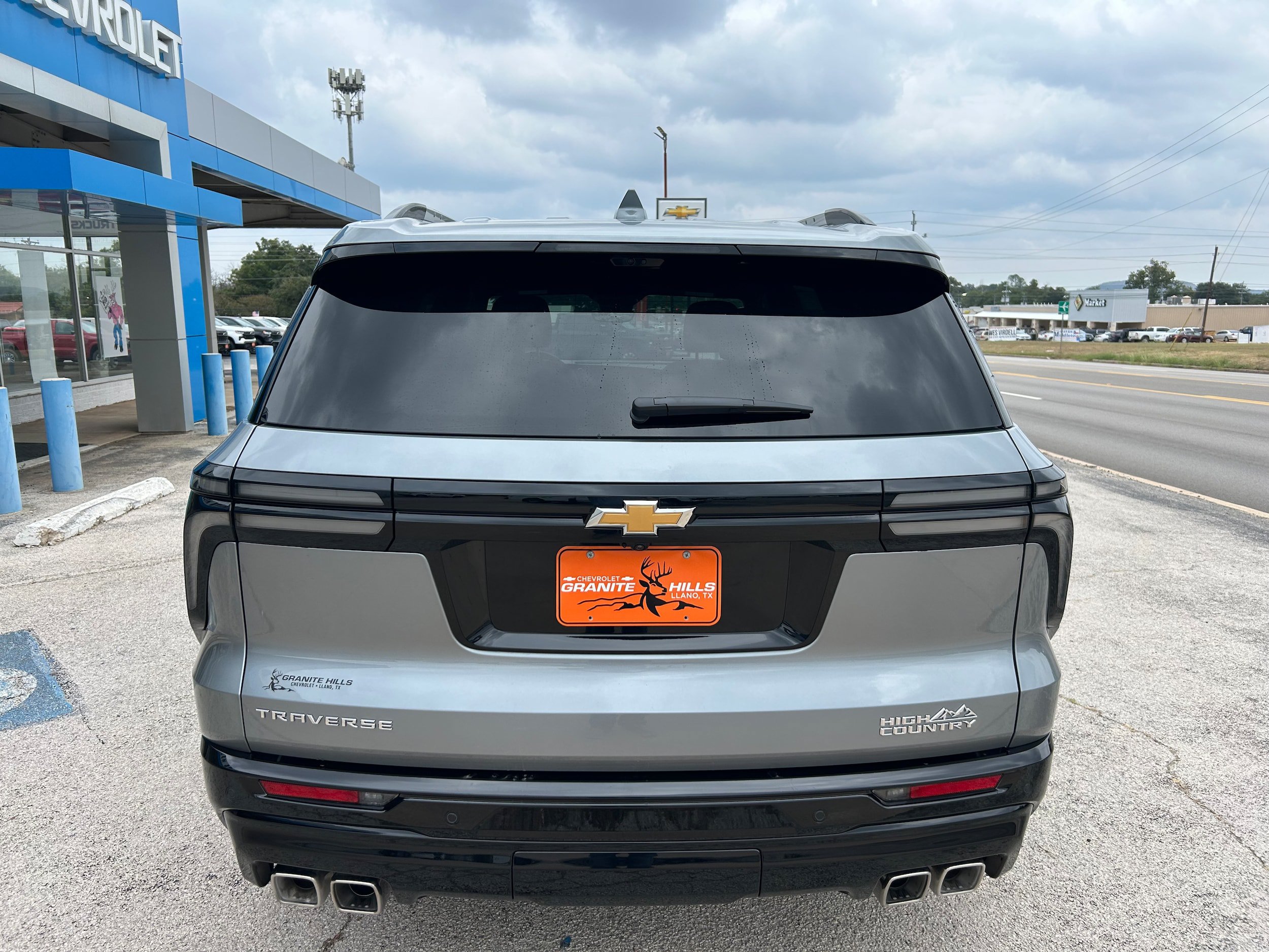 New 2026 Chevrolet Traverse High Country FWD image 6