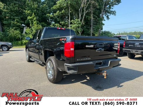 Used 2018 Chevrolet Silverado 1500 Custom w/ Custom Convenience Package AWD/4WD image 7