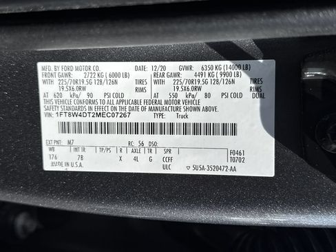 Used 2021 Ford F450 Platinum w/ FX4 Off-Road Package AWD/4WD image 27